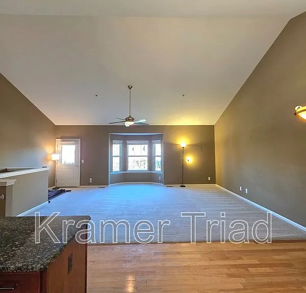25587 Portico Ln — Photo 9