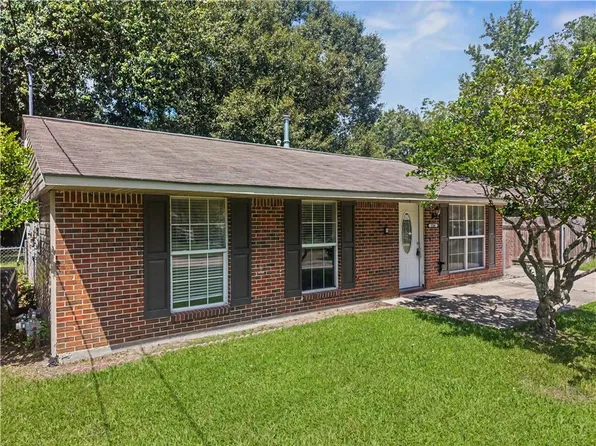 228 Martin Ln, Slidell, LA 70458