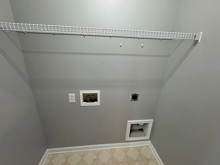 102 Alice Ct — Photo 31