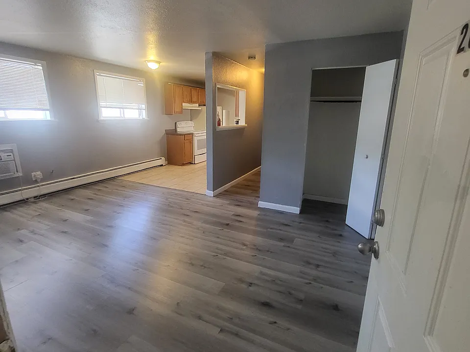 9504 E 17th Ave #201