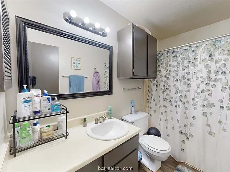 725 Peppertree Dr #22 — Photo 16