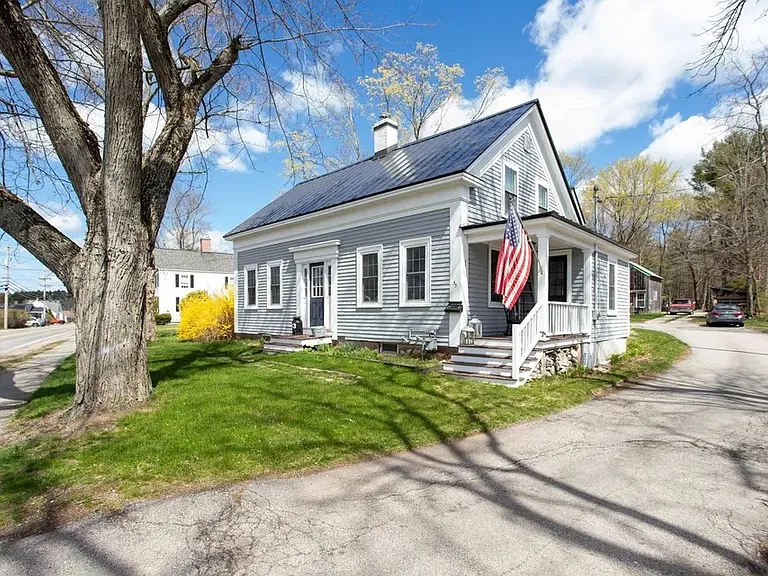 33 Exeter Rd — Photo 3