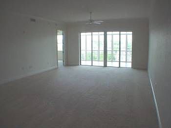 4th image of 95 N Marion Ct #2