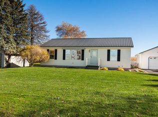 293 W Shore Road, Alburgh, VT 05440