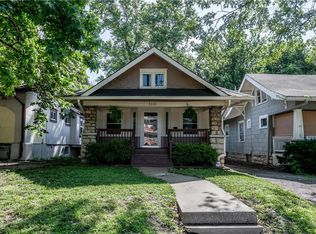 4131 Roanoke Rd, Kansas City, MO 64111