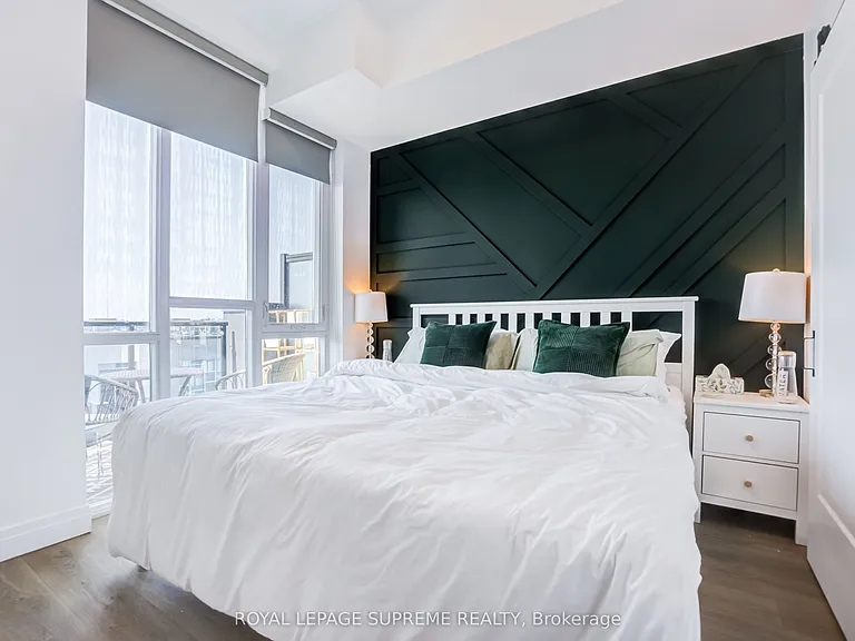 16 Concord Pl #639 — Photo 21