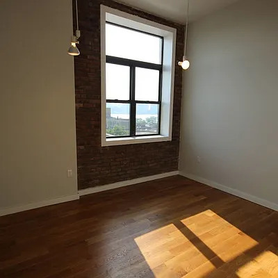 Rented by Nooklyn NYC LLC | media 31