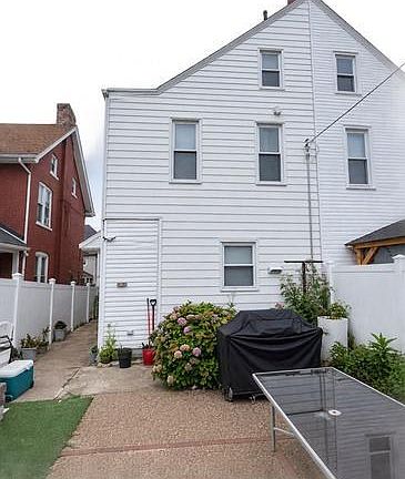 3rd image of 730 Cherokee St