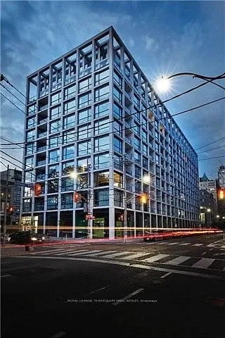39 Brant St #410