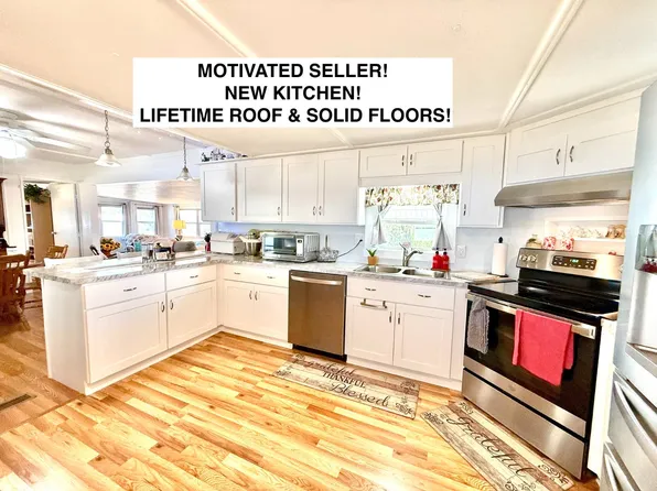 3042 Viola Dr, Sarasota, FL 34239
