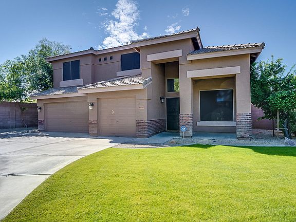 4th image of 4595 E Olive Ct