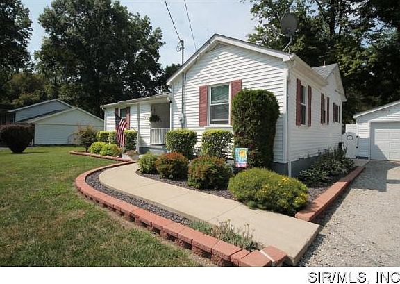 4th image of 309 N Bernard St