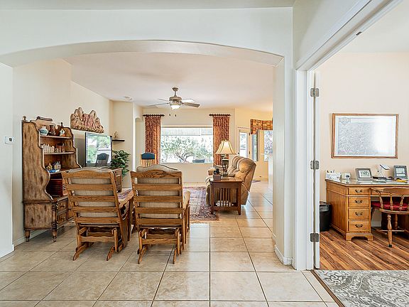 3rd image of 759 W Camino Del Rosal