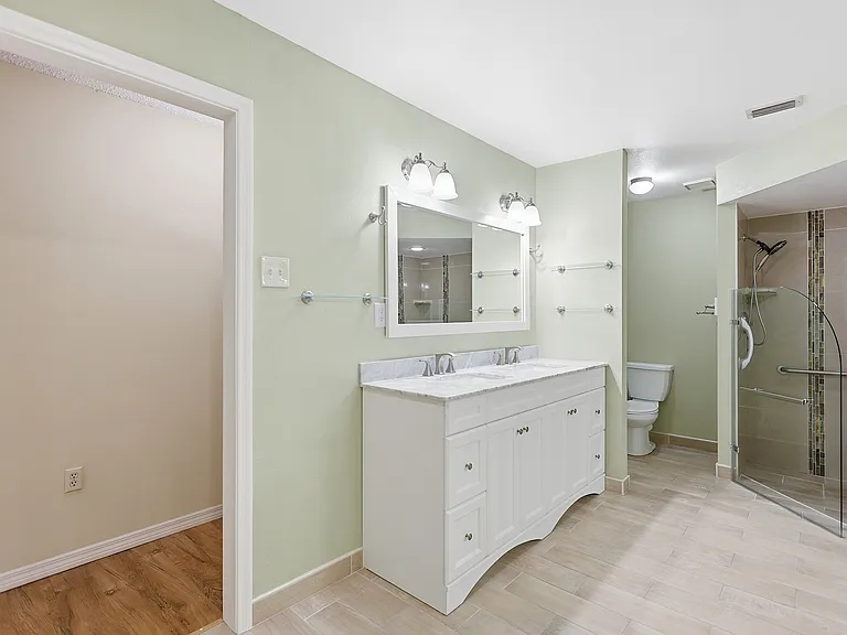11206 Longwood Ct — Photo 19