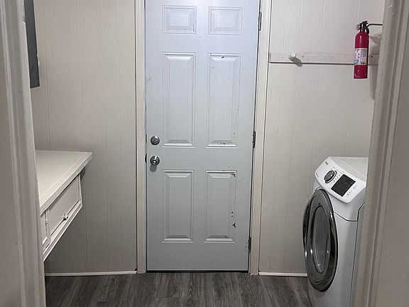5th image of 412 Summers Pl Unit B