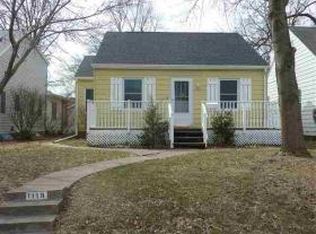 1119 E Columbia Ave, Davenport, IA 52803