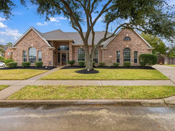 3010 Scenic View Ct, Seabrook, TX 77586