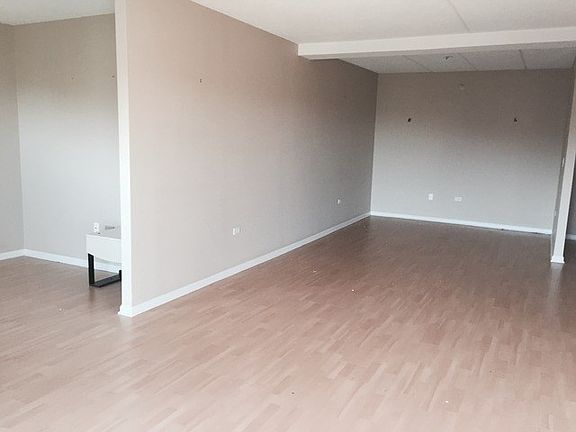 4th image of 190 N Milwaukee Ave APT 601