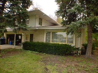 2706 Briarwood Dr W, Arlington Heights, IL 60005
