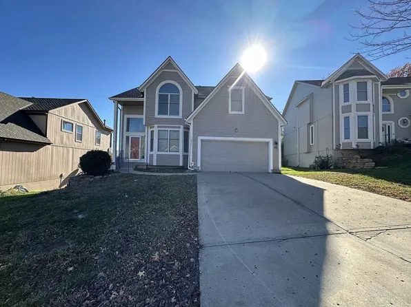 13923 W 71st Ter, Shawnee, KS 66216