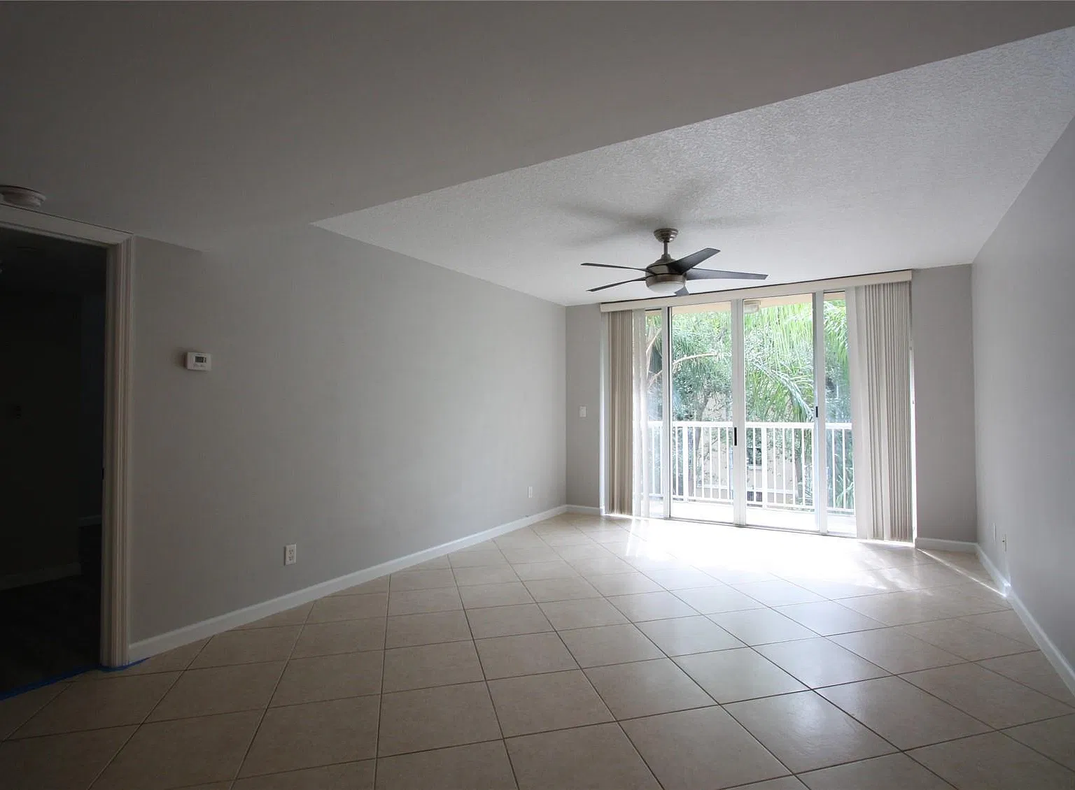 2 bed, 1162 sqft, $2,400 — Photo 1