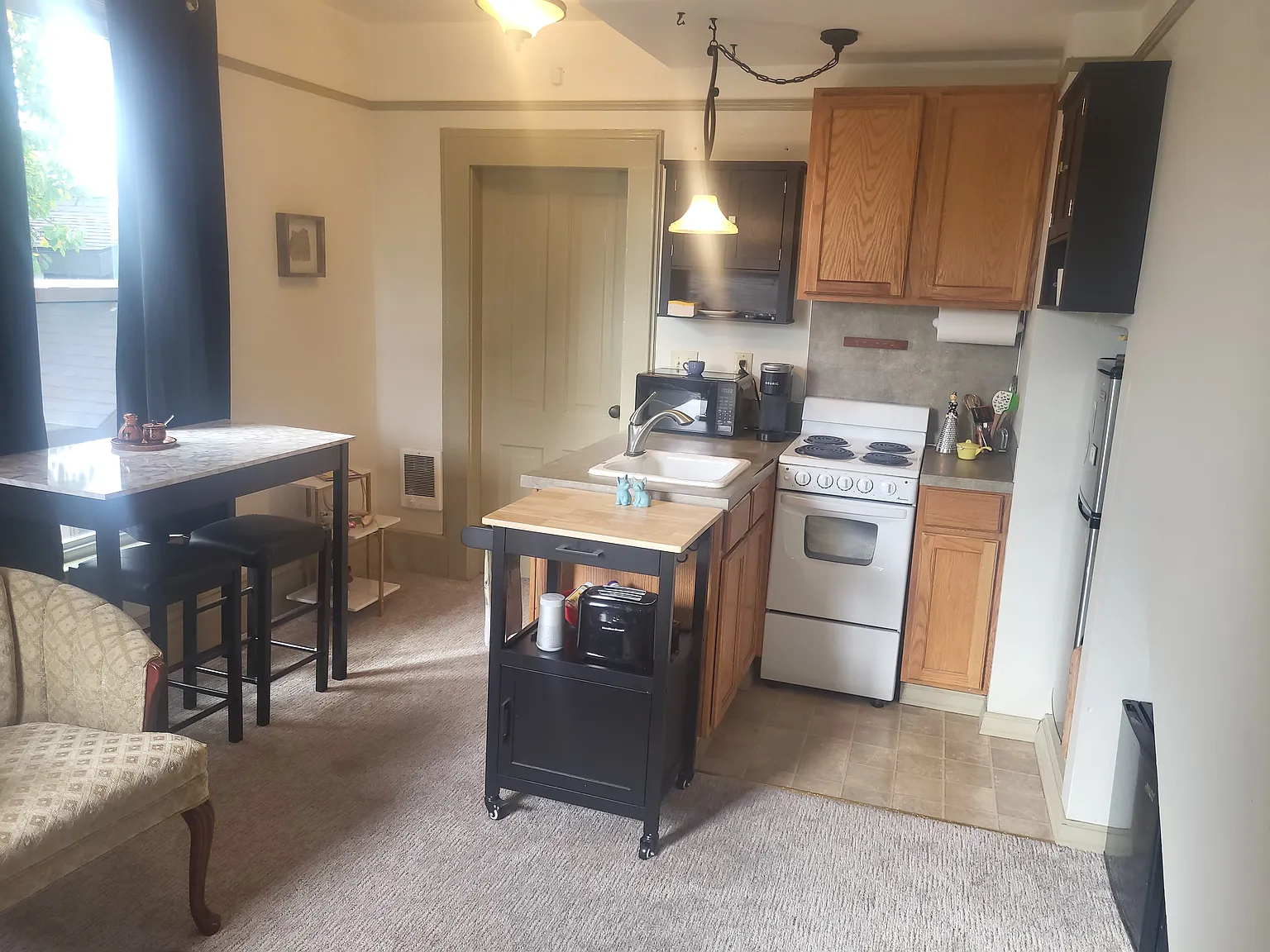 1 bed, 410 sqft, $1,250 — Photo 3