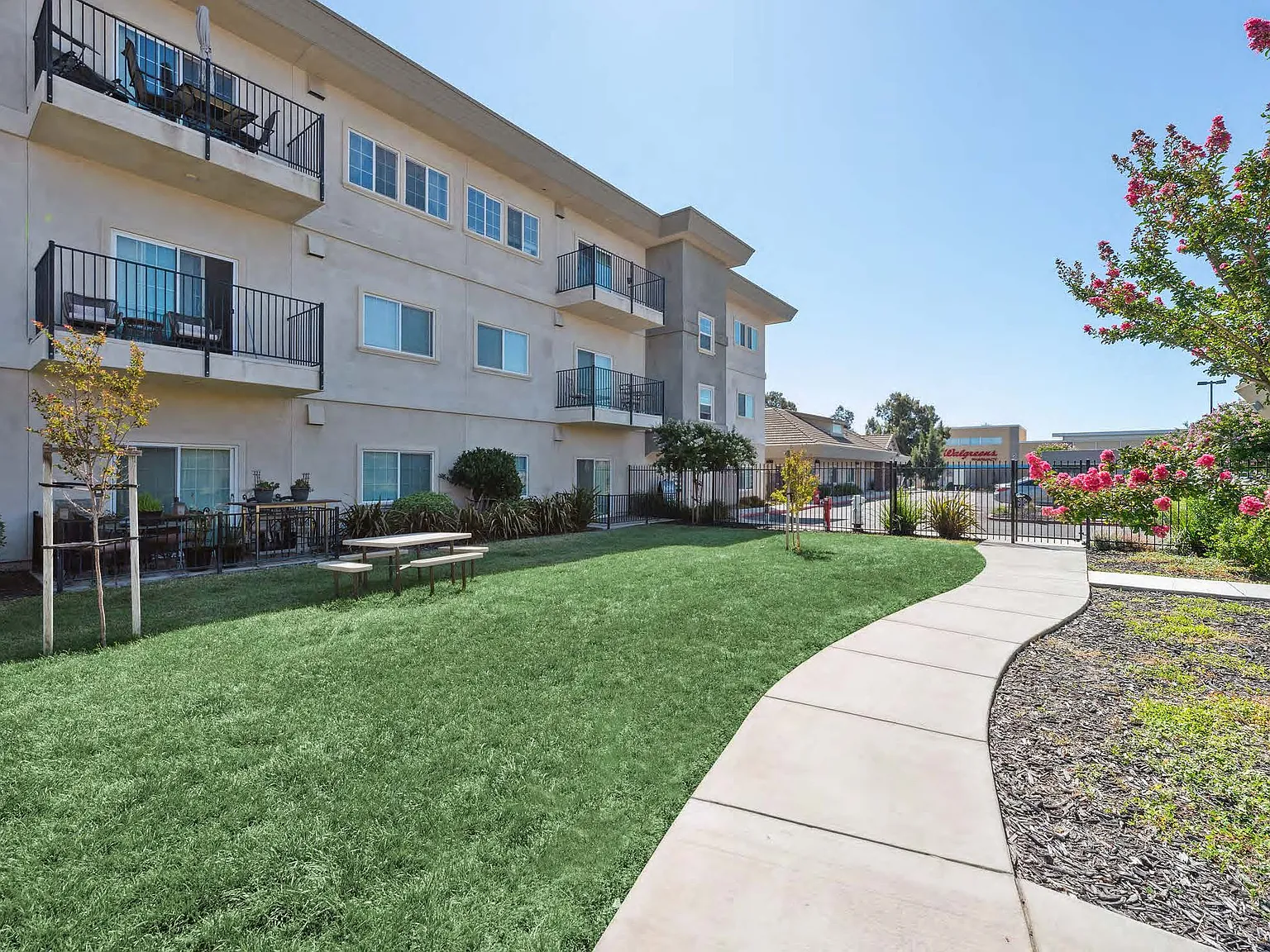 Volare Apartment Homes — Photo 4