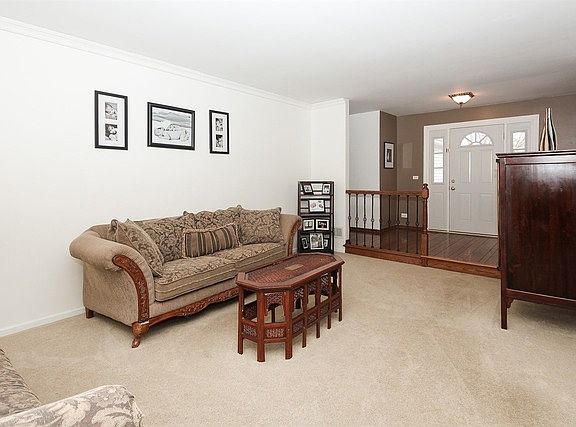 5th image of 317 Hillwick Ln