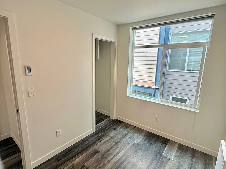 5203A Ravenna Ave NE — Photo 14