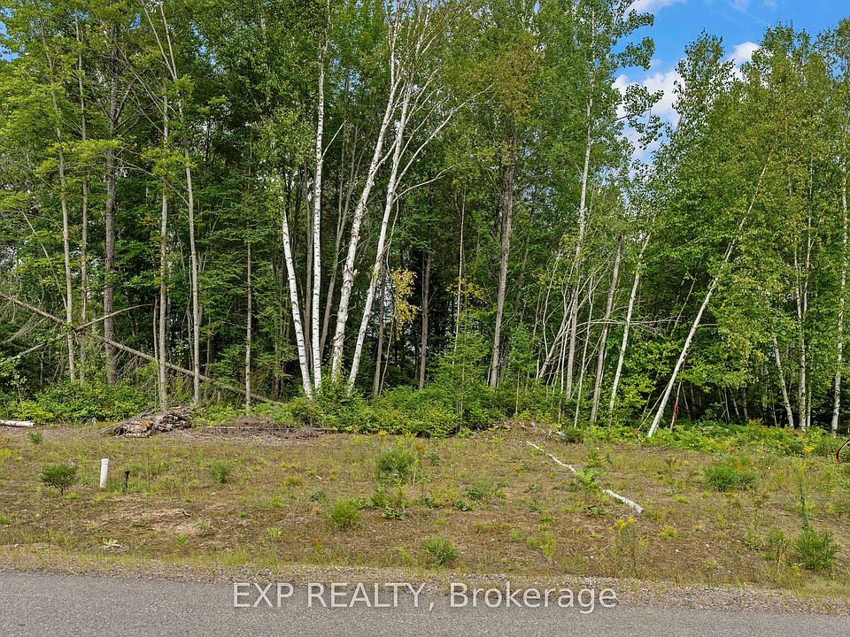 1st image of 14 Birchview Dr
