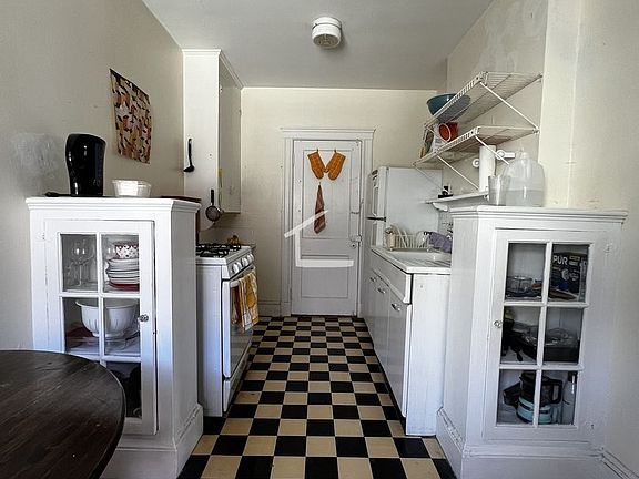 4th image of 91 Chester St #B2