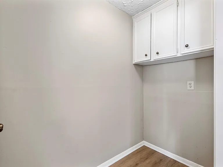 4106 Cypress Hill Dr — Photo 40