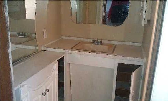 2nd image of 3418 Northrop St