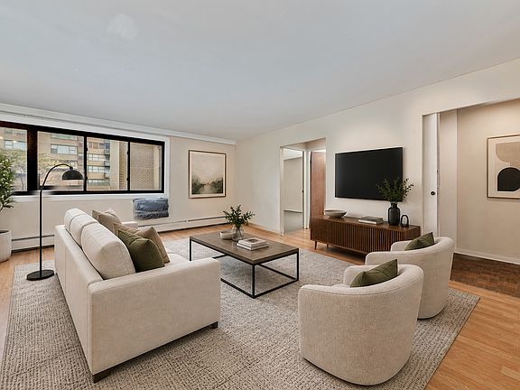 4th image of 6300 N Sheridan Rd APT 204