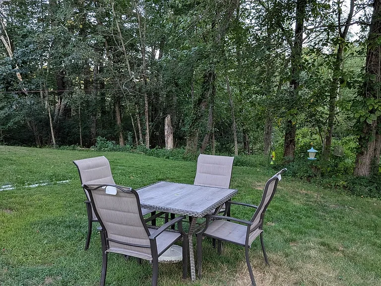 4 Lorraine Ave — Photo 27