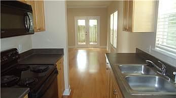 4th image of 546 Altaloma Ave #1