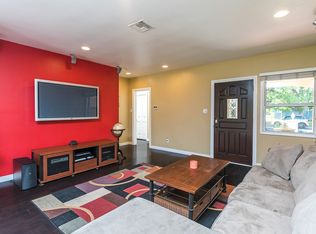 18220 Keswick St, Reseda, CA 91335