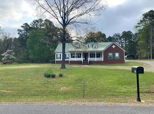 55 Lochland Dr, Greers Ferry, AR 72067