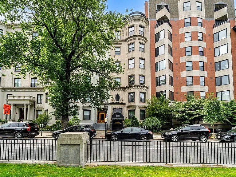 386 Commonwealth Ave #23 — Photo 34