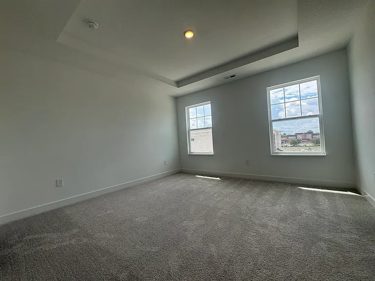 13847 Gatsby Dr — Photo 90