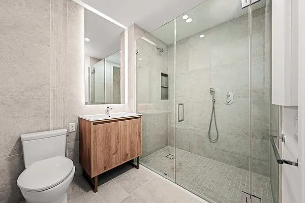 Rented by Nooklyn NYC LLC | media 8