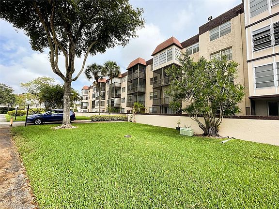 4th image of 7300 NW 17th St APT 203