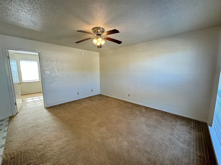 224 Hold Street — Photo 15
