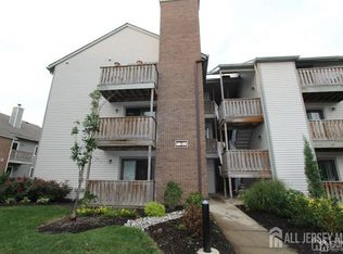 5310 Ravens Crest Dr, Plainsboro, NJ 08536