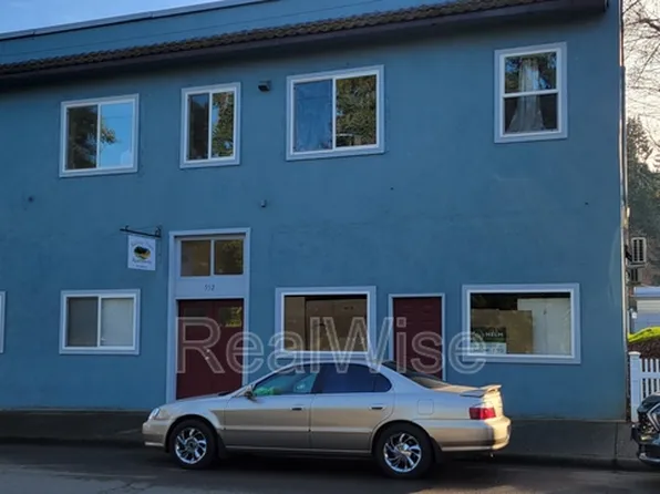 552 Pacific Ave, Glendale, OR