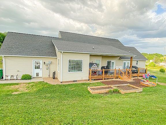 2nd image of 15172 Northwoods Trl