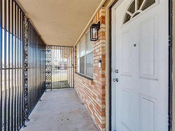 4th image of 4213 S Walker Ave