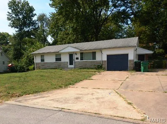 10201 McCartney Ln photo 1