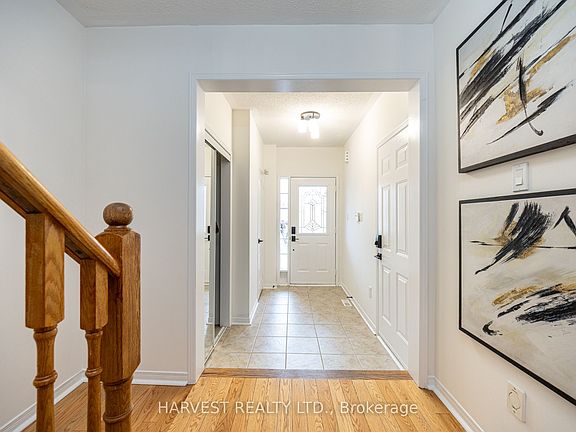 3rd image of 177 Vanguard Rd