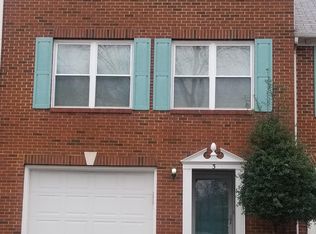 3 Tree Bark Pl, Hampton, VA 23666